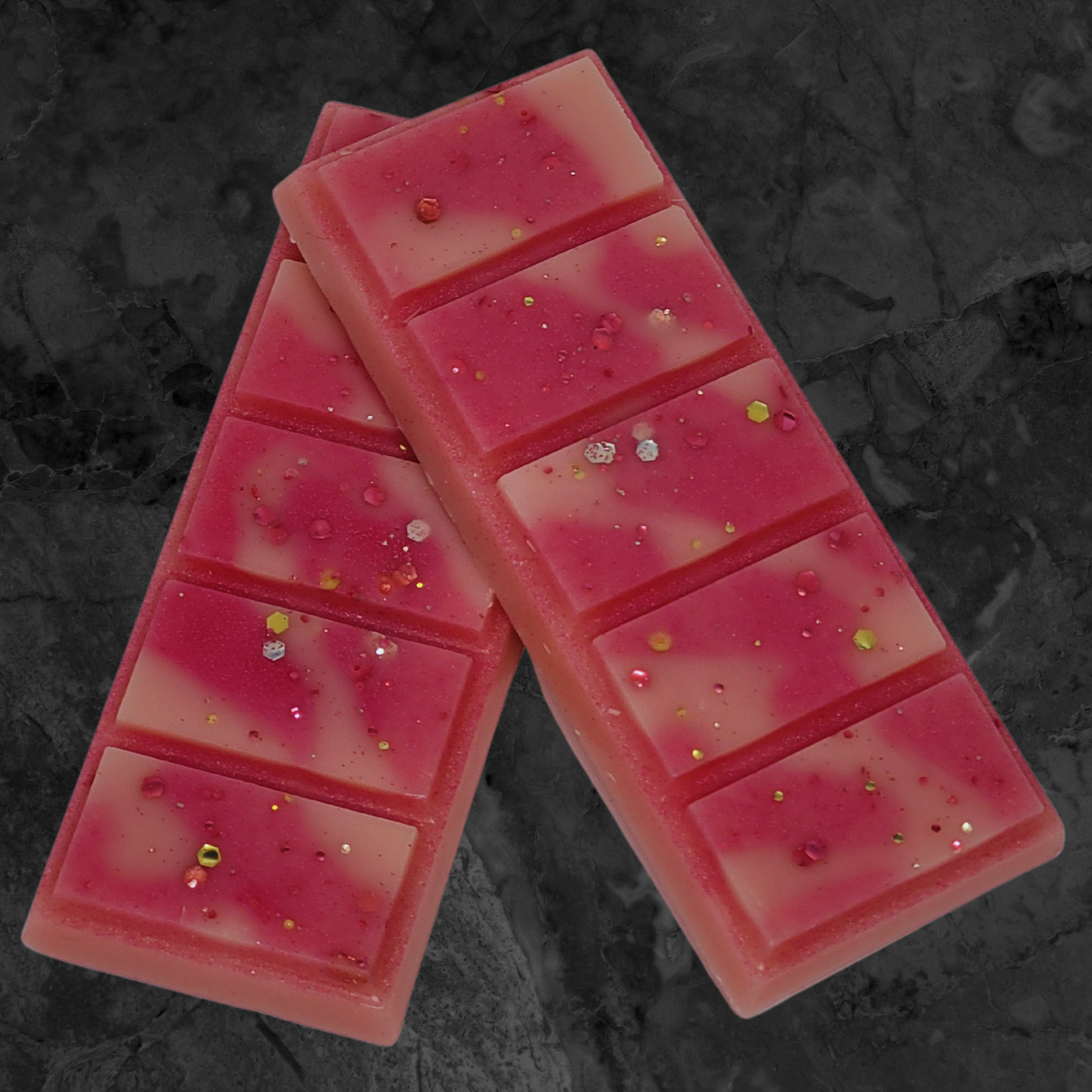 Champagne and Strawberries soy wax snap bar melt. Pink and natural soy wax with gold, silver and pink bio glitter throughout.