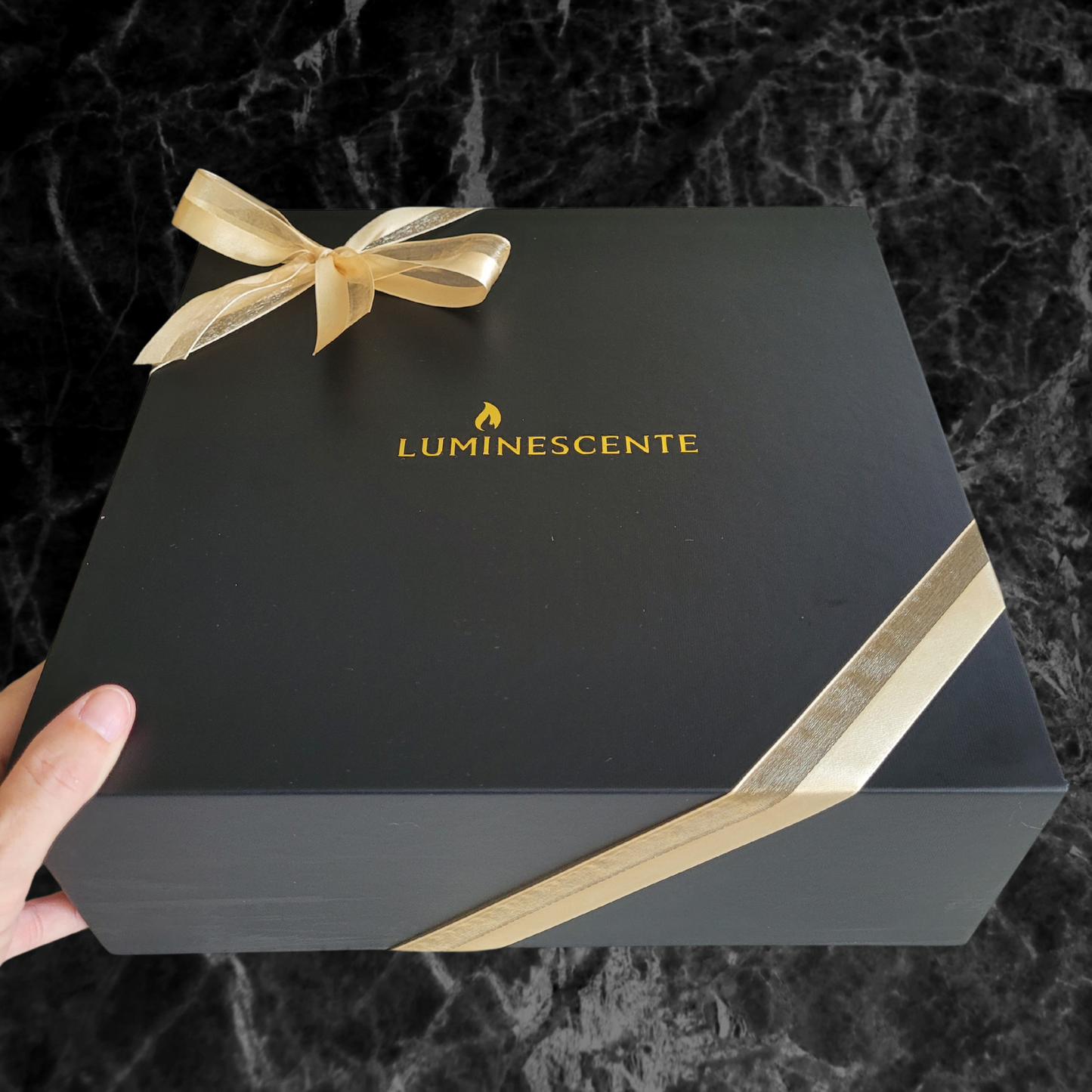 Deluxe Home Fragrance Gift Hamper – Luxurious Candles, Diffusers & More